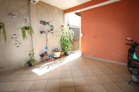 Garagem de casa à venda com 3 quartos, 260m² em Cidade Líder, São Paulo