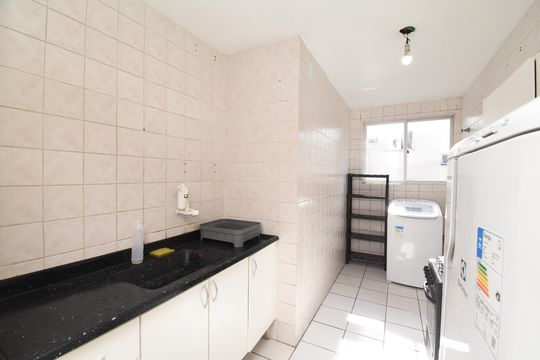Cozinha/Área de serviço de apartamento para alugar com 2 quartos, 47m² em Santo Antônio, São José dos Pinhais