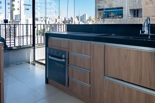 Cozinha de kitnet/studio para alugar com 1 quarto, 58m² em Bela Vista, São Paulo