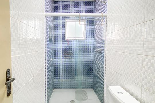 Banheiron de casa para alugar com 2 quartos, 90m² em Vila Ré, São Paulo