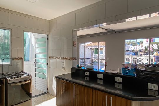 Cozinha  de casa para alugar com 2 quartos, 90m² em Vila Ré, São Paulo
