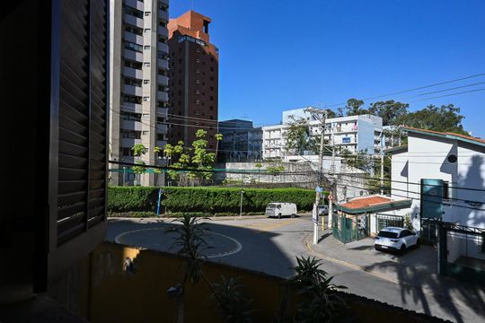 Vista do Quarto 4 de casa à venda com 4 quartos, 218m² em Real Parque, São Paulo