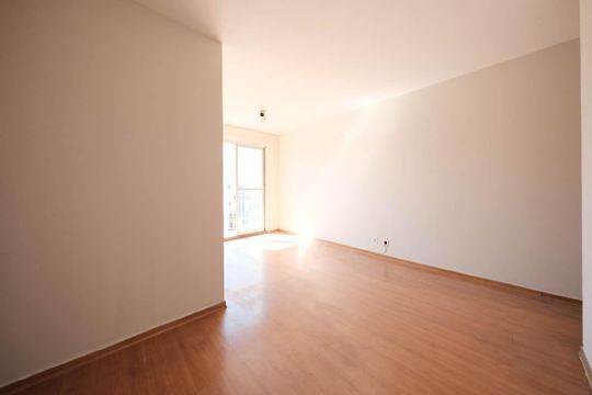 Sala de apartamento para alugar com 3 quartos, 60m² em Cidade Patriarca, São Paulo