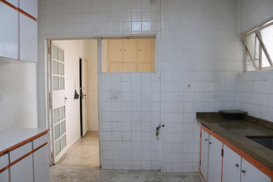 Cozinha de apartamento para alugar com 3 quartos, 140m² em Perdizes, São Paulo