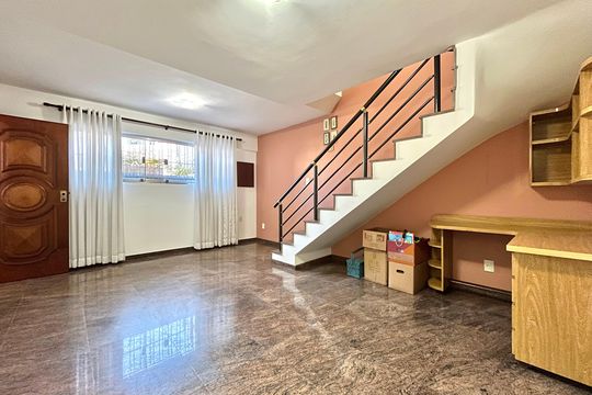 Casa à venda com 3 quartos, 154m² em Jabaquara, São Paulo