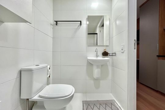 Banheiro de apartamento à venda com 1 quarto, 30m² em Vila Clementino, São Paulo