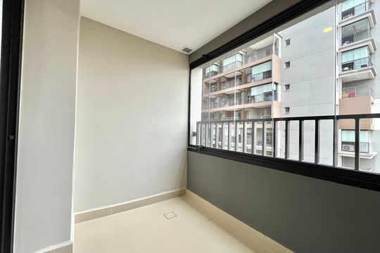 Varanda de kitnet/studio à venda com 1 quarto, 30m² em Vila Clementino, São Paulo