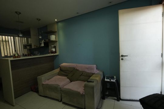 Sala de casa à venda com 1 quarto, 60m² em Vila Gilda, Santo André