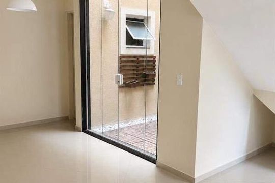 Casa à venda com 3 quartos, 160m² em Vila Frugoli, São Paulo