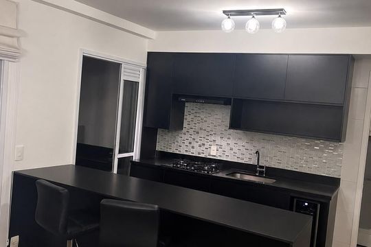 Cozinha de apartamento para alugar com 2 quartos, 84m² em Vila Andrade, São Paulo
