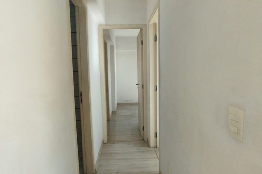 Corredor de apartamento para alugar com 2 quartos, 56m² em Jardim Esmeralda, São Paulo