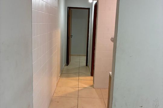 Corredor de apartamento para alugar com 1 quarto, 55m² em Canto do Forte, Praia Grande