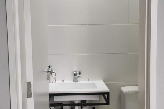 Banheiro de apartamento para alugar com 3 quartos, 65m² em Centro, Jundiaí