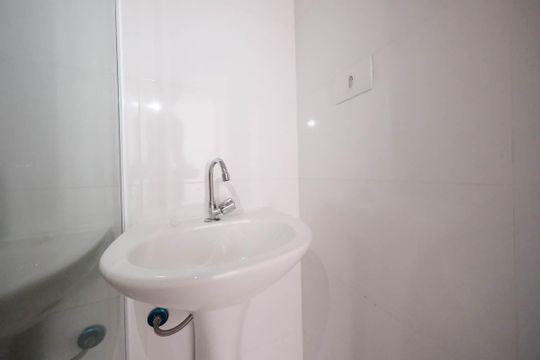 Banheiro de apartamento à venda com 2 quartos, 34m² em Cidade Líder, São Paulo