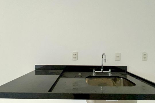 Cozinha de kitnet/studio para alugar com 1 quarto, 28m² em Perdizes, São Paulo