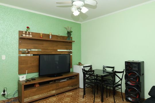 Casa à venda com 3 quartos, 225m² em Jardim Sao Vicente, São Paulo