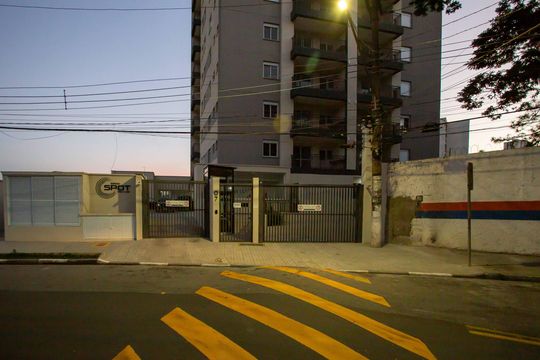 Fachada e portaria de apartamento para alugar com 2 quartos, 60m² em Centro, Diadema