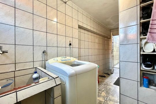 Área de Serviço Casa 1 de casa à venda com 5 quartos, 250m² em Cidade Ademar, São Paulo