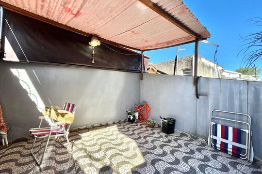 Área externa Casa 1 de casa à venda com 5 quartos, 250m² em Cidade Ademar, São Paulo