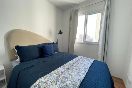 Quarto 1 de apartamento à venda com 2 quartos, 33m² em Jardim Celeste, São Paulo