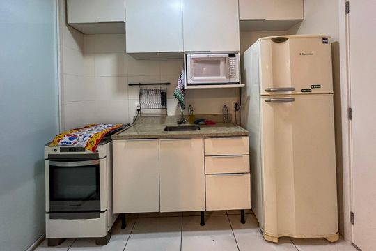 Cozinha de apartamento para alugar com 2 quartos, 40m² em Vila Água Funda, São Paulo