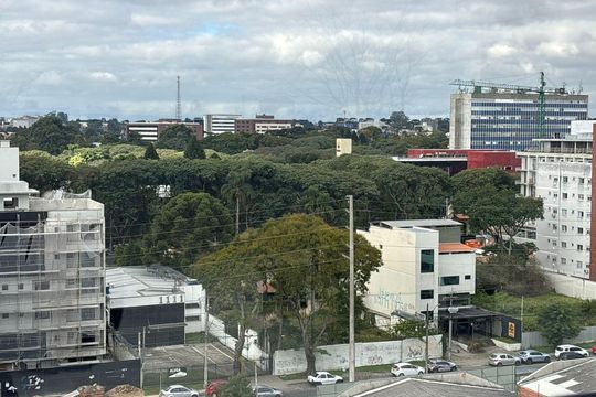 Vista de kitnet/studio à venda com 1 quarto, 17m² em Rebouças, Curitiba