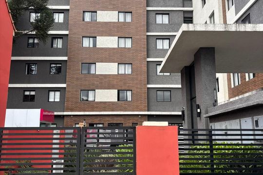 Fachada do bloco de kitnet/studio à venda com 1 quarto, 17m² em Rebouças, Curitiba