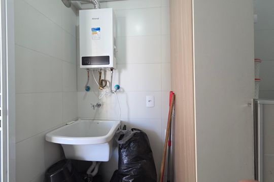Área de Serviço de apartamento para alugar com 1 quarto, 59m² em Guilhermina, Praia Grande