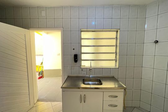 Cozinha de casa à venda com 2 quartos, 90m² em Jardim Alvorada (zona Oeste), São Paulo