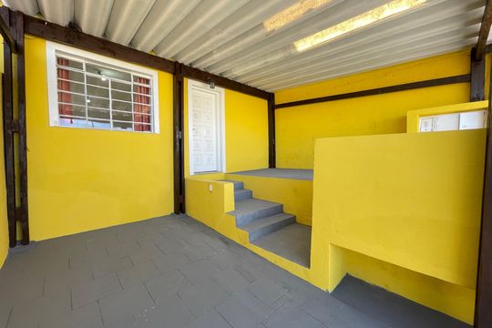 Garagem de casa à venda com 2 quartos, 90m² em Jardim Alvorada (zona Oeste), São Paulo
