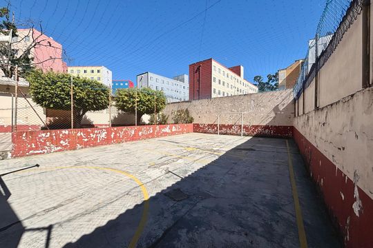 Quadra de apartamento para alugar com 2 quartos, 59m² em Cohab Padre Manoel da Nobrega, São Paulo