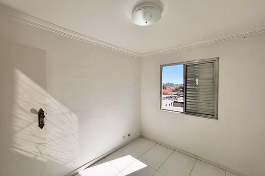 Quarto 1 de apartamento para alugar com 2 quartos, 59m² em Cohab Padre Manoel da Nobrega, São Paulo