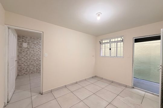 Casa para alugar com 1 quarto, 50m² em Jardim Estadio, Jundiaí