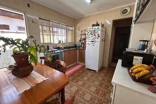Cozinha de casa à venda com 3 quartos, 138m² em Vila Adelaide Perella, Guarulhos