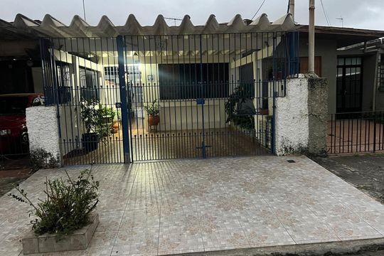 Área externa de casa à venda com 3 quartos, 138m² em Vila Adelaide Perella, Guarulhos