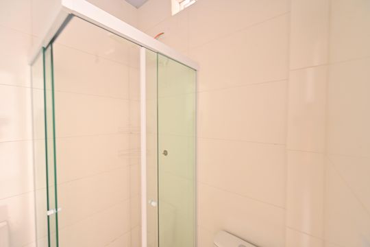 Banheiro Social de kitnet/studio para alugar com 1 quarto, 20m² em Planalto Paulista, São Paulo