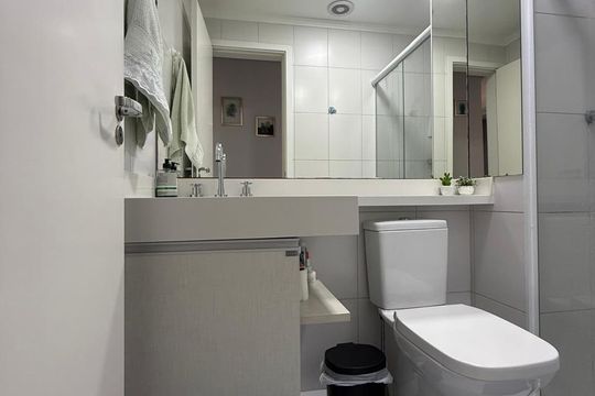 Banheiro de apartamento à venda com 2 quartos, 60m² em City Bussocaba, Osasco