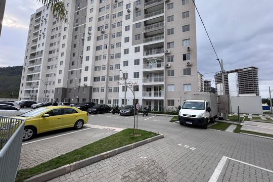 Fachada de apartamento à venda com 3 quartos, 60m² em Barra da Tijuca, Rio de Janeiro