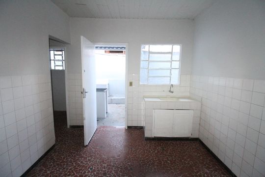 Cozinha de apartamento para alugar com 2 quartos, 60m² em Jardim Sao Dimas, São José dos Campos