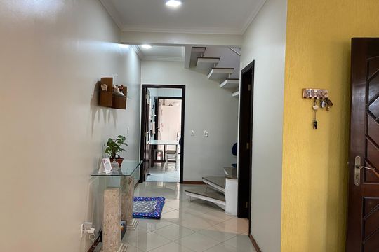 Sala de casa à venda com 3 quartos, 175m² em Rio Pequeno, São Paulo