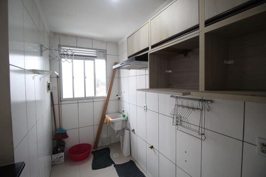 Cozinha de apartamento para alugar com 2 quartos, 46m² em Parque Santa Fé, Porto Alegre