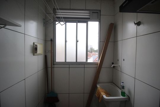 Área de Serviço de apartamento para alugar com 2 quartos, 46m² em Parque Santa Fé, Porto Alegre