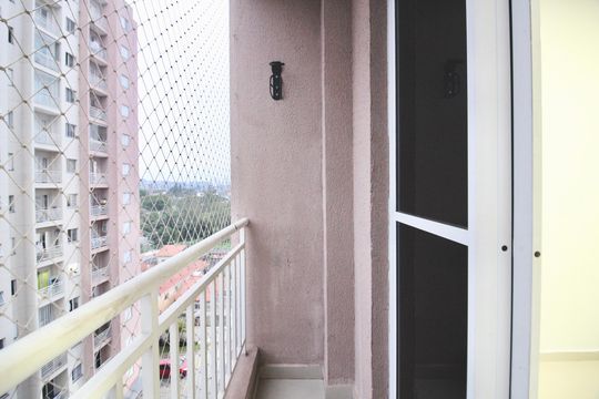 Varanda de apartamento para alugar com 2 quartos, 48m² em Jardim Rodrigues Alves, Ferraz de Vasconcelos
