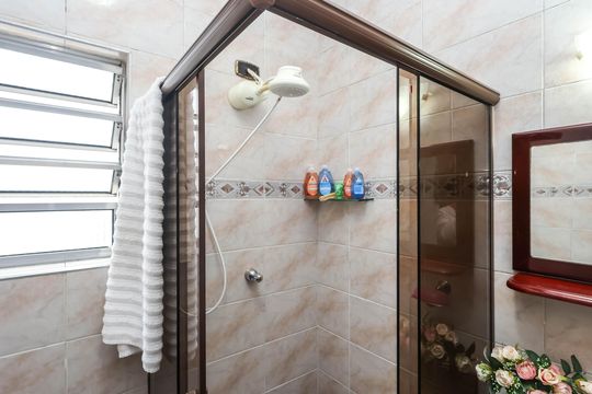 Banheiro 2 de casa à venda com 3 quartos, 200m² em Ipiranga, São Paulo