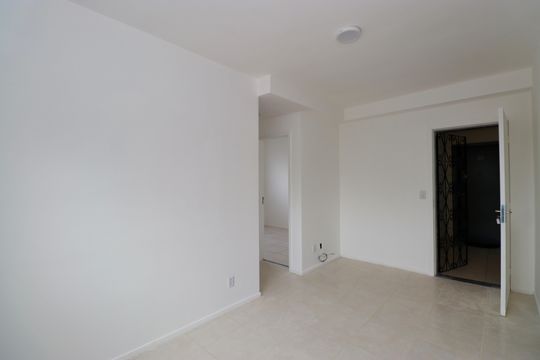 Sala de apartamento para alugar com 2 quartos, 49m² em Tancredo Neves, Salvador
