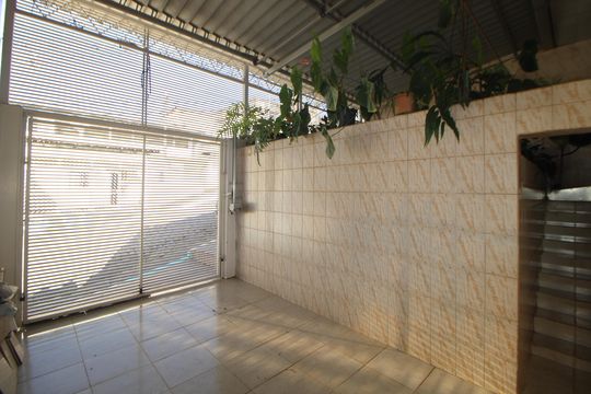 Garagem de casa para alugar com 2 quartos, 200m² em Casa Verde Alta, São Paulo