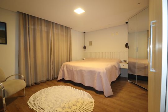 Quarto 1 suíte de casa para alugar com 3 quartos, 293m² em Jardim Santo Alberto, Santo André