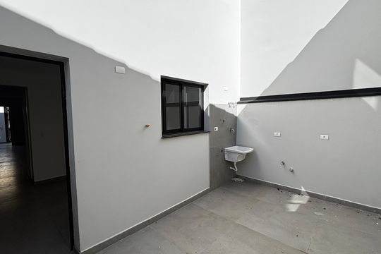Área de Serviço de casa à venda com 3 quartos, 126m² em Vila Pires, Santo André