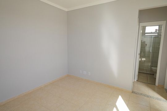 Apartamento para alugar com 2 quartos, 44m² em Cosmos, Rio de Janeiro