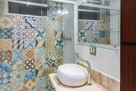 Banheiro de apartamento para alugar com 1 quarto, 42m² em Tijuca, Rio de Janeiro